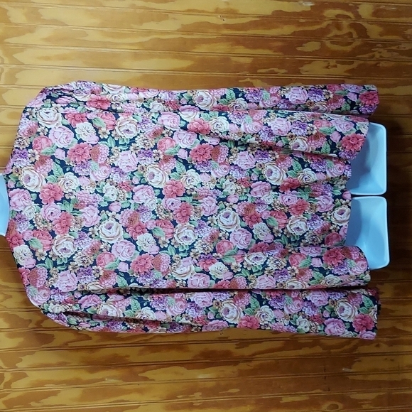 CB Collection blouse - Picture 4 of 5